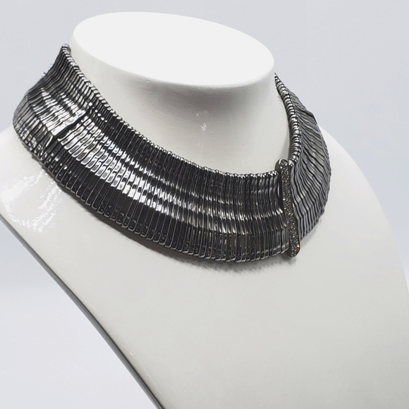 Gunmetal Metal Bar Choker Statement Necklace with Crystal Center‎ - Picture 4 of 6
